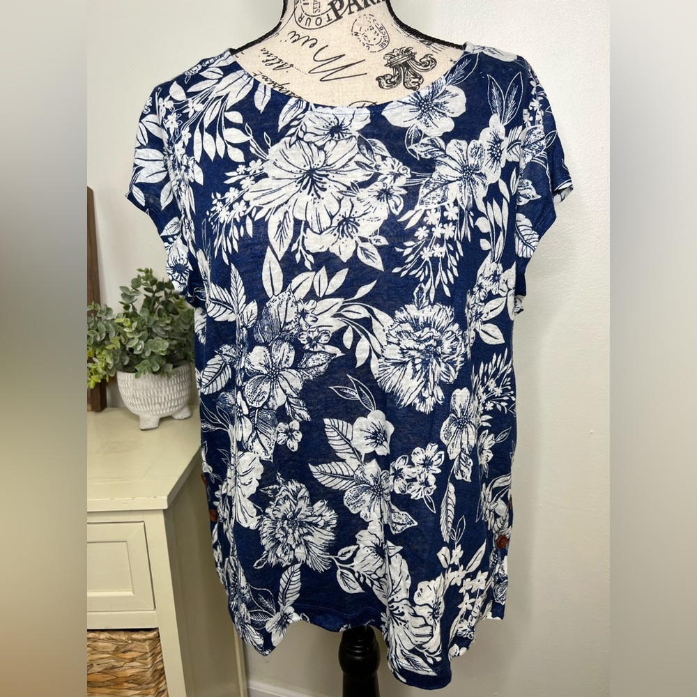 Brand New-C&C California Tropical Print Top